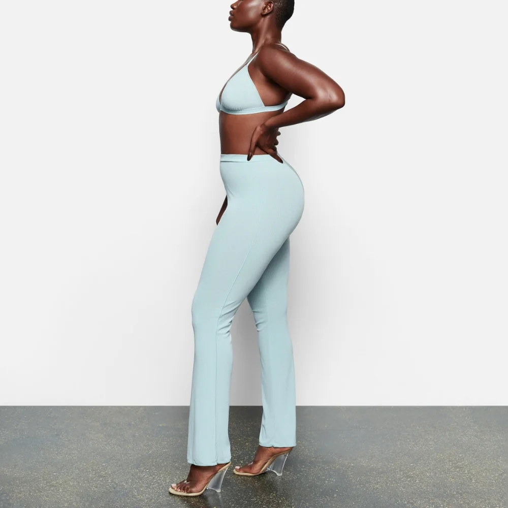 SKIMS Summer Mesh Pants in Sky blue Sheer leggings - Picture 4 of 6